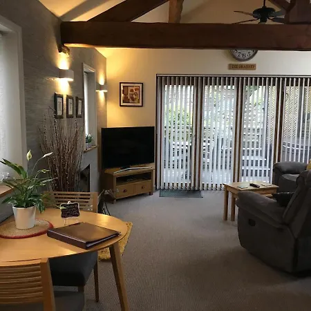 The Granary With Hot Tub - 2 Miles From Skipton