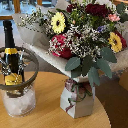 Апартаменты The Granary With Hot Tub - 2 Miles From Skipton *