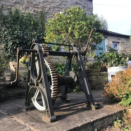 Апартаменты The Granary With Hot Tub - 2 Miles From Skipton Carleton